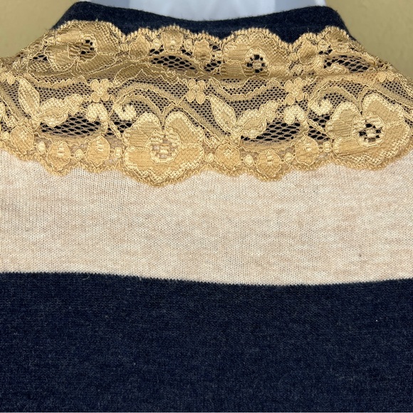 ANTHROPOLOGIE / CHARLOTTE Navy & Oatmeal Stripe Cardigan with Lace Trim - Sz M - Picture 6 of 9